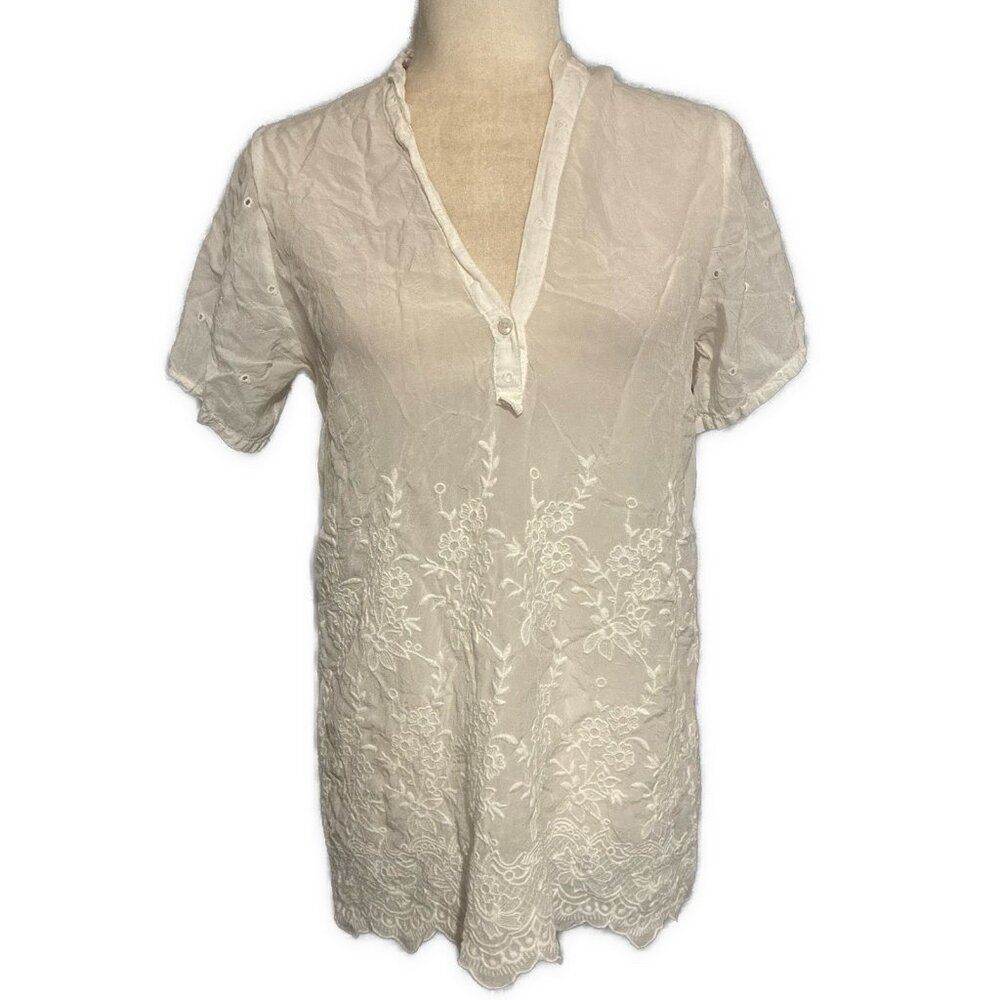 johnny was solid white V Neck lace eyelet embroidered floral short sleeve top Xs